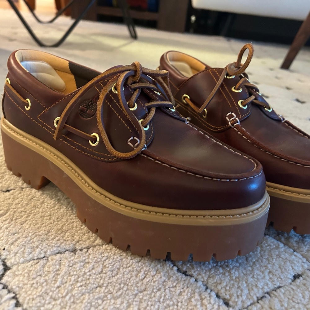 Women’s platform Timberland boat shoes - 8.5